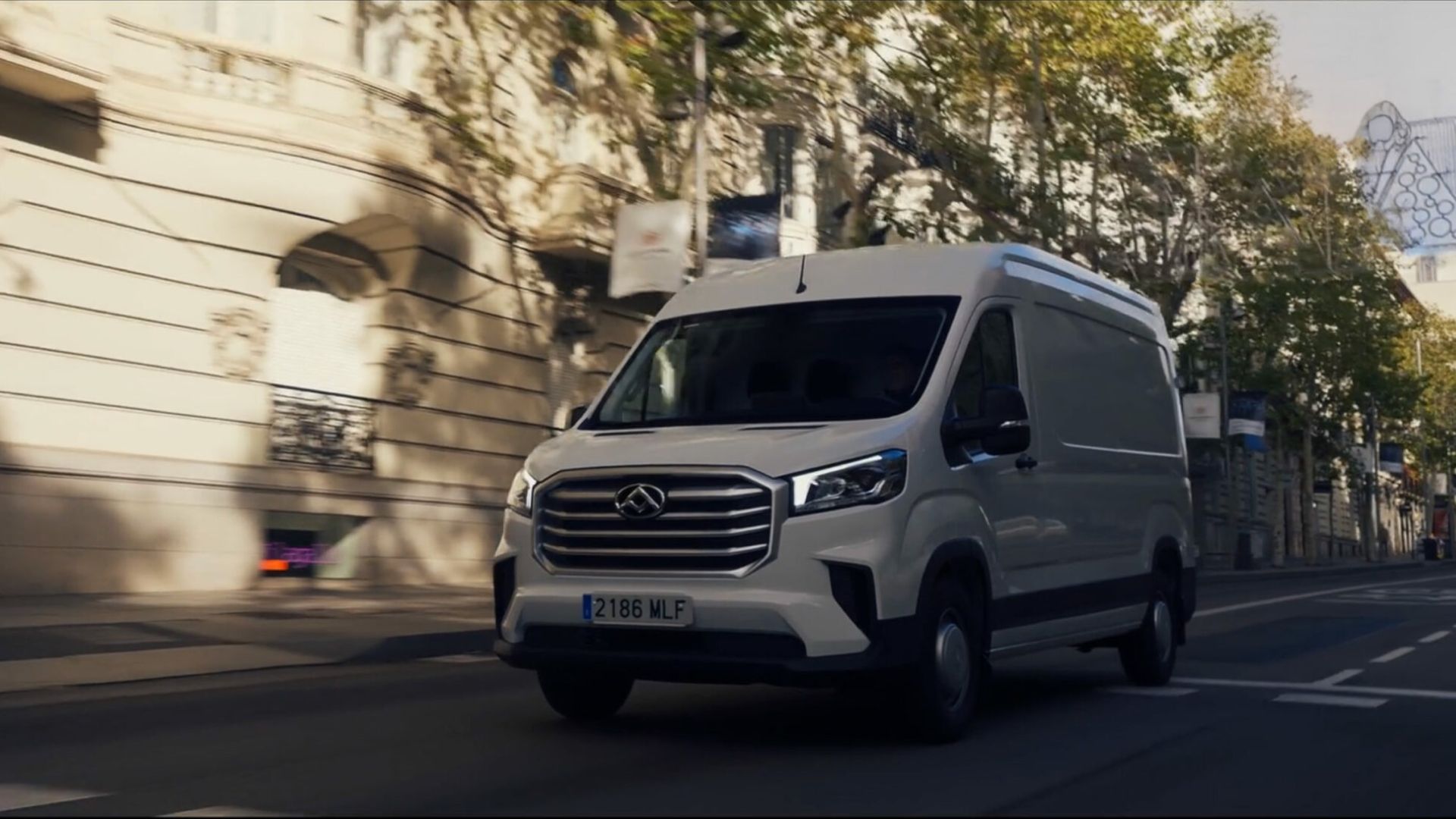 Veicoli Commerciali Maxus Deliver 9 Diesel o Elettrico Reduzzi Motor